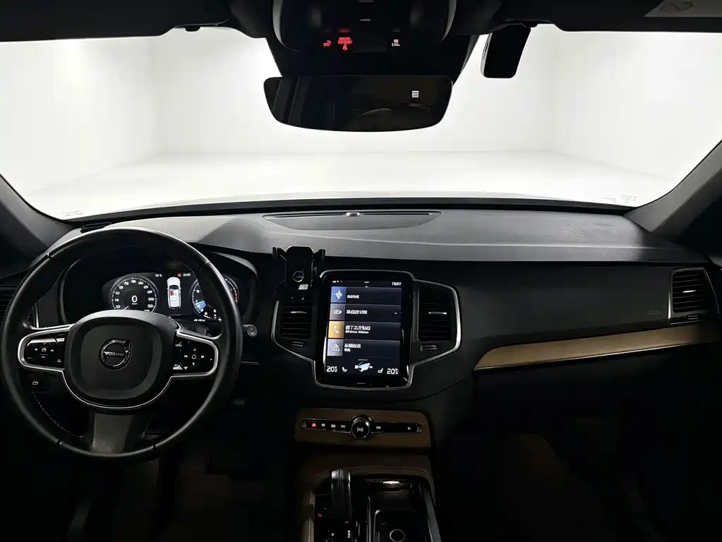 Volvo XC90 — миниатюра 4