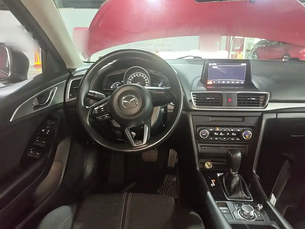 Mazda 3 Axela — миниатюра 11