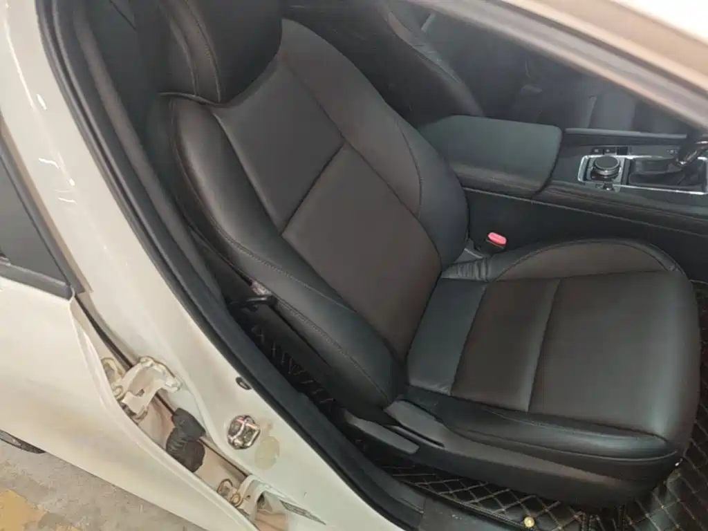 Mazda 3 Axela — миниатюра 25