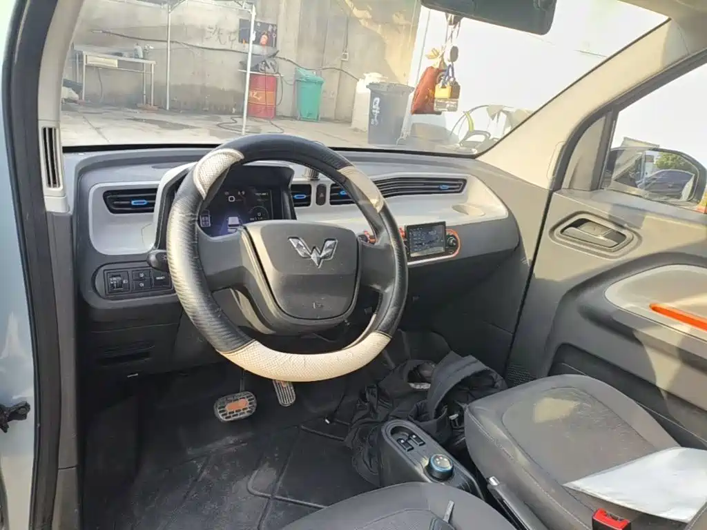 Wuling MINIEV — миниатюра 10