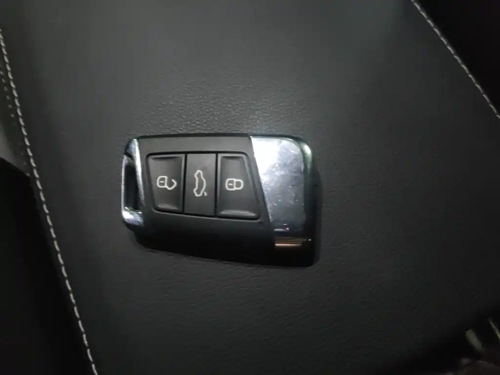 Volkswagen Passat — миниатюра 11