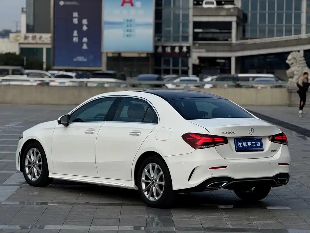 MERCEDES-BENZ A CLASS