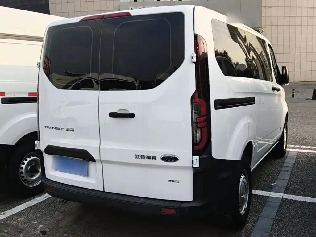 Ford Transit — миниатюра 7