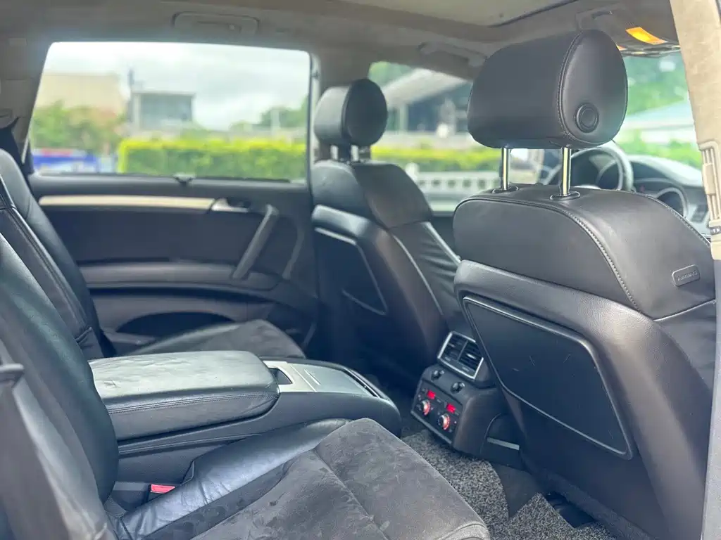 Audi Q7 — миниатюра 10