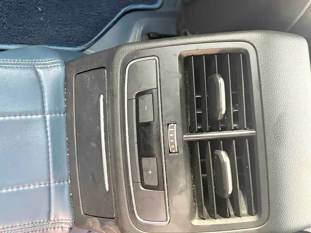 Audi A4L — миниатюра 19