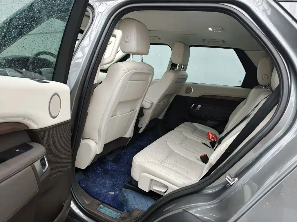 Land Rover Discovery — миниатюра 7