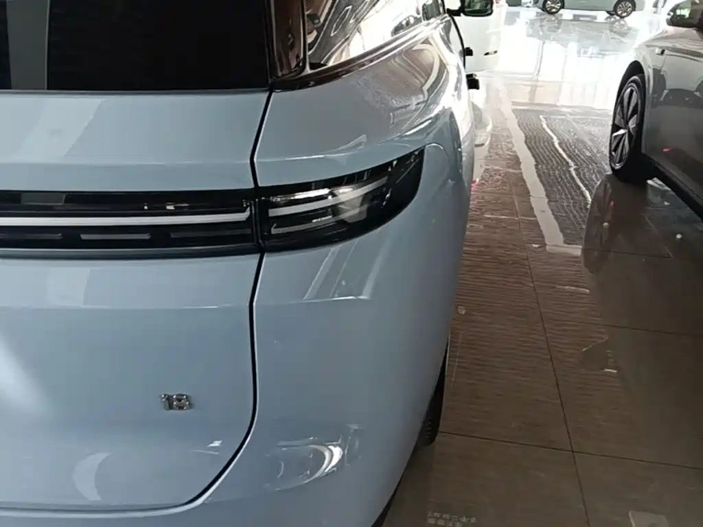 Li Auto Li i8 — миниатюра 8