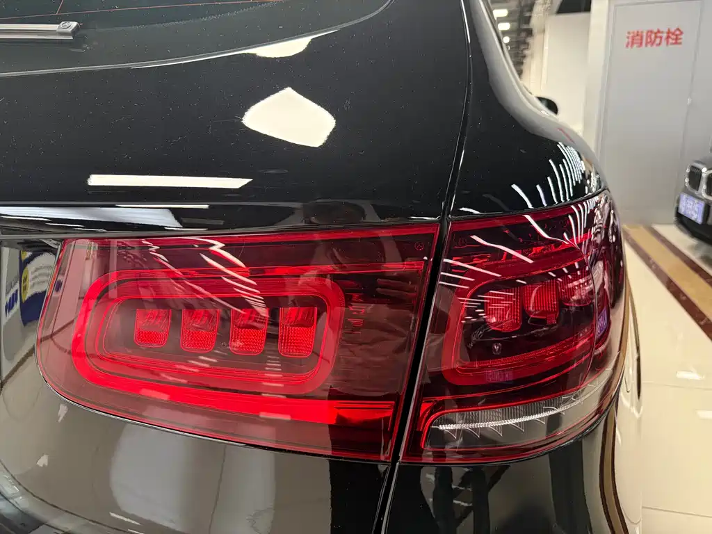 Mercedes-Benz GLC 2020 GLC 300 L 4MATIC Luxury