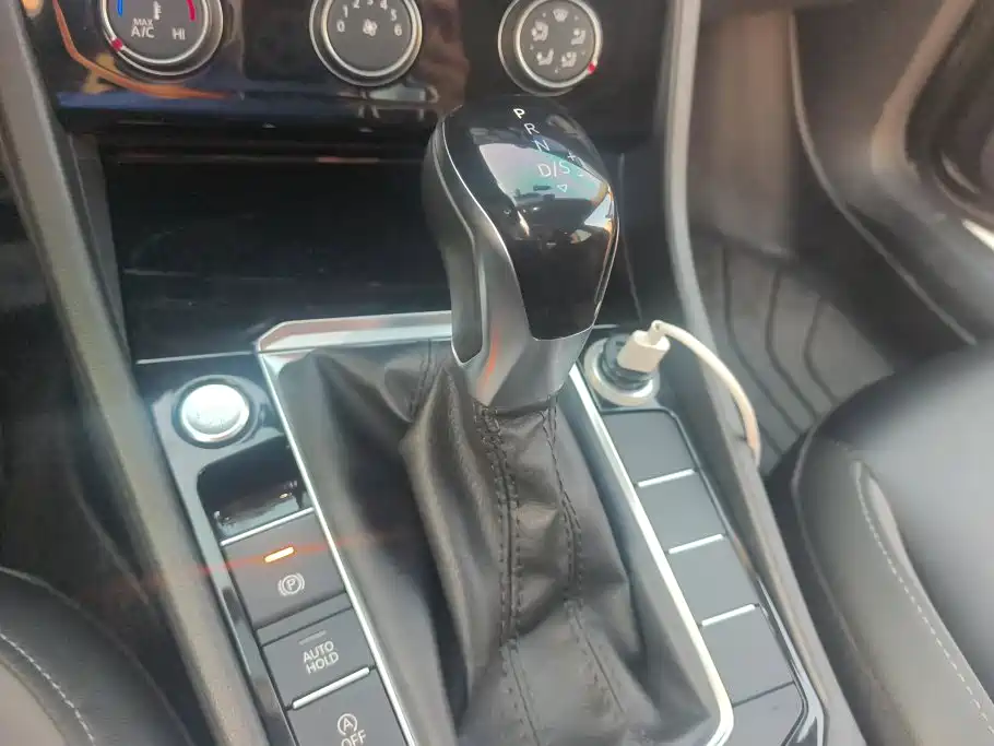 Volkswagen Sagitar — миниатюра 16