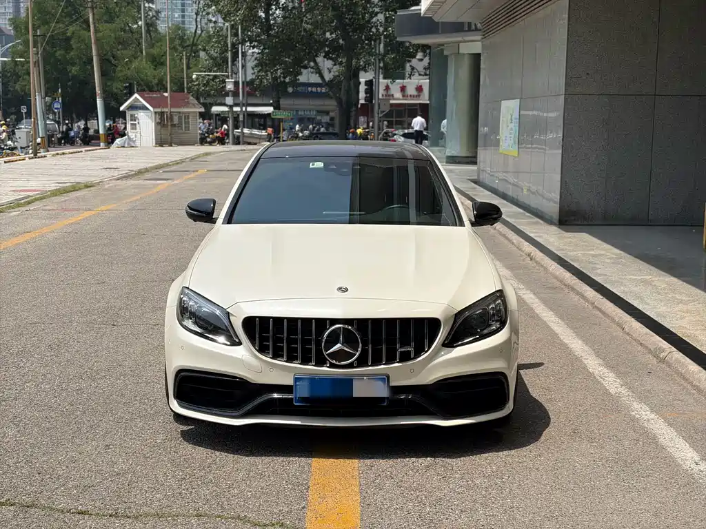Купить Mercedes-Benz C-Class AMG