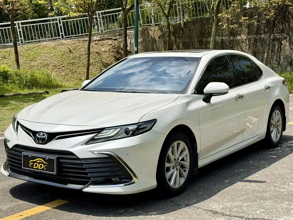 Купить Toyota Camry