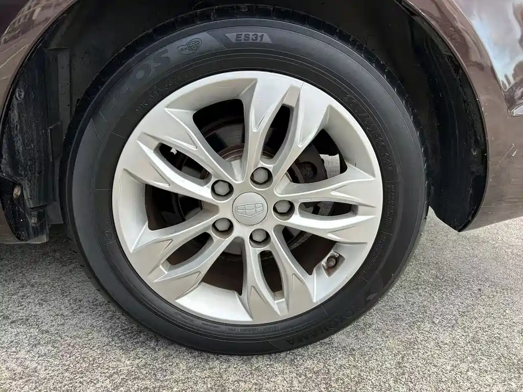 Geely Emgrand — миниатюра 16