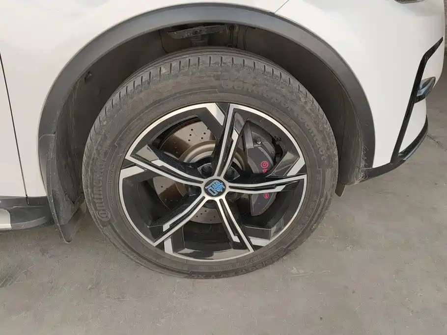 BYD Tang New Energy — миниатюра 6