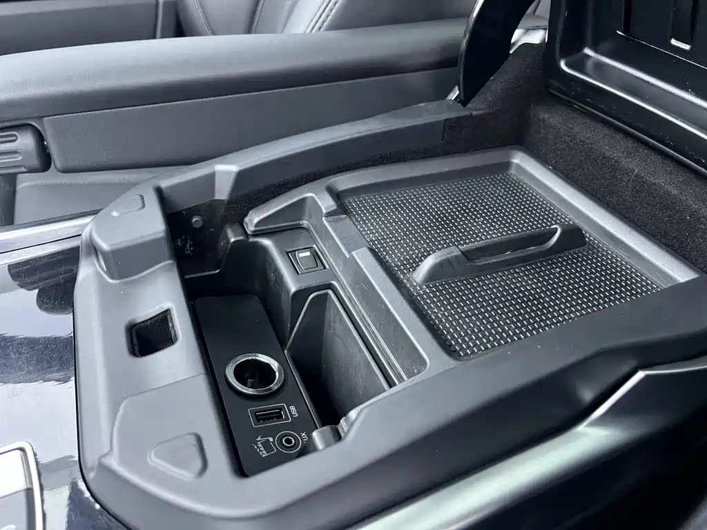Land Rover Sport — миниатюра 17
