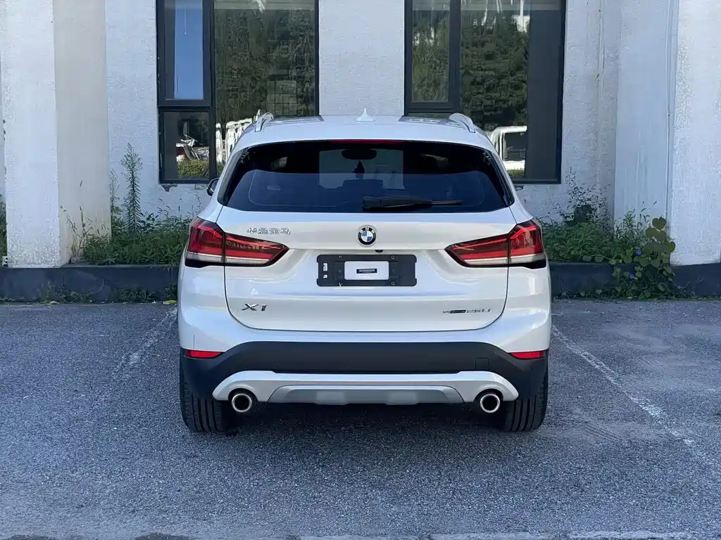 BMW X1 — миниатюра 13