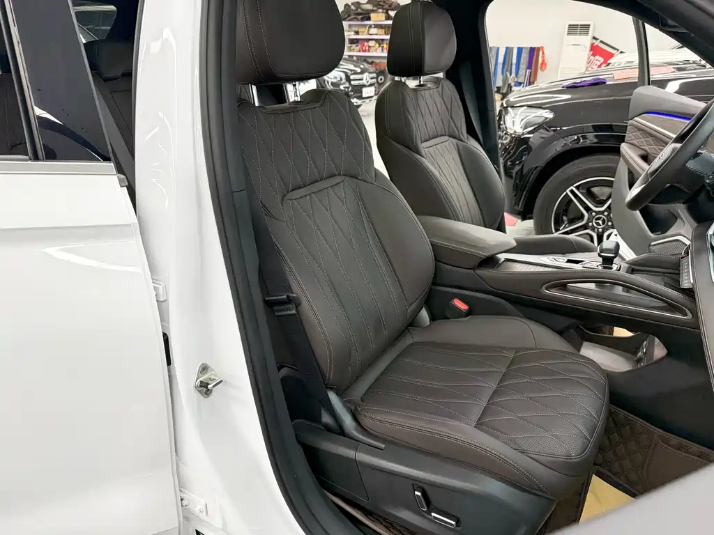 Geely Xingyue L — миниатюра 15