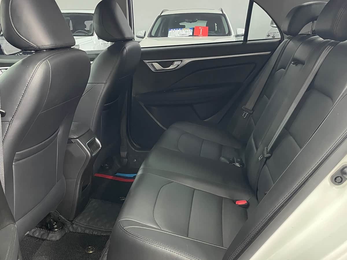 Geely Vision 1.5 л 2021 г. Белый, пробег 50000 км