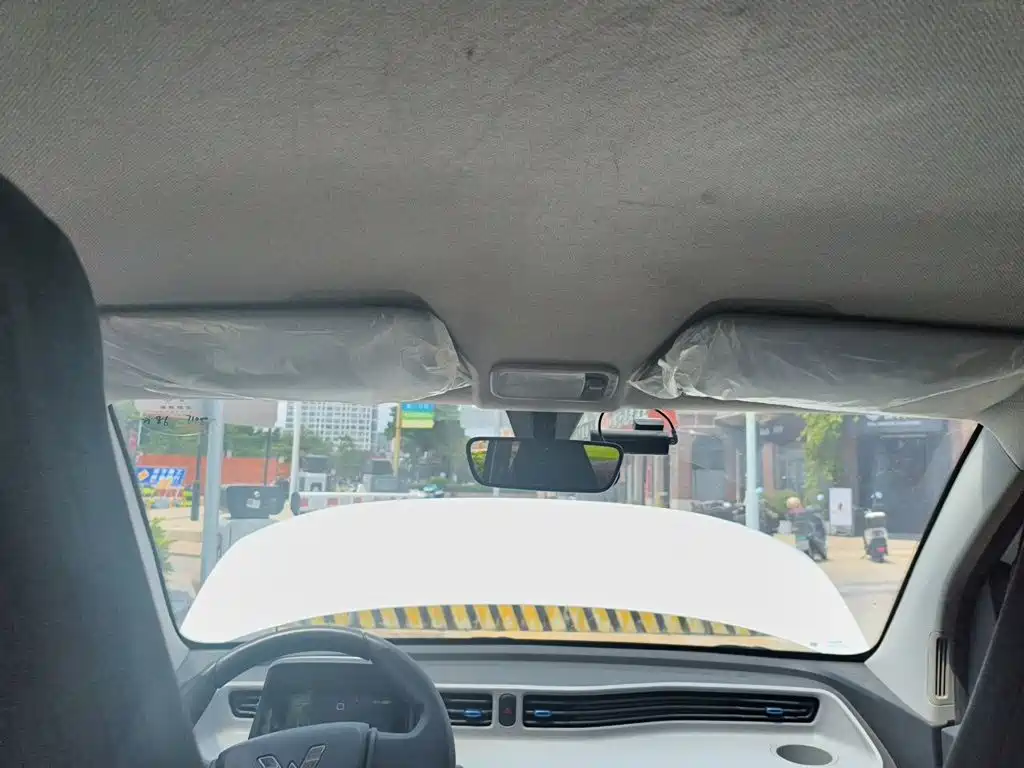 Wuling MINIEV — миниатюра 14