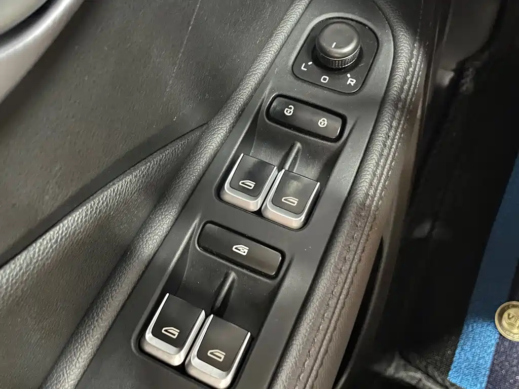 Geely Vision 1.5L Manual Asian Games Edition, фото 18