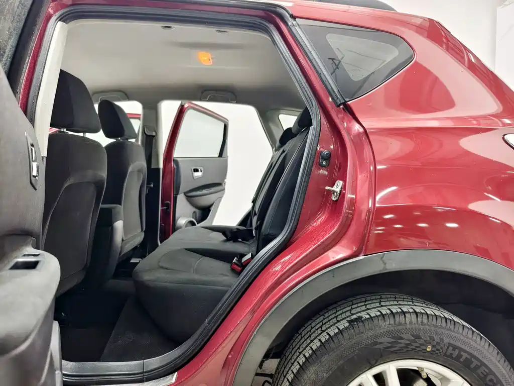 Nissan Qashqai — миниатюра 12