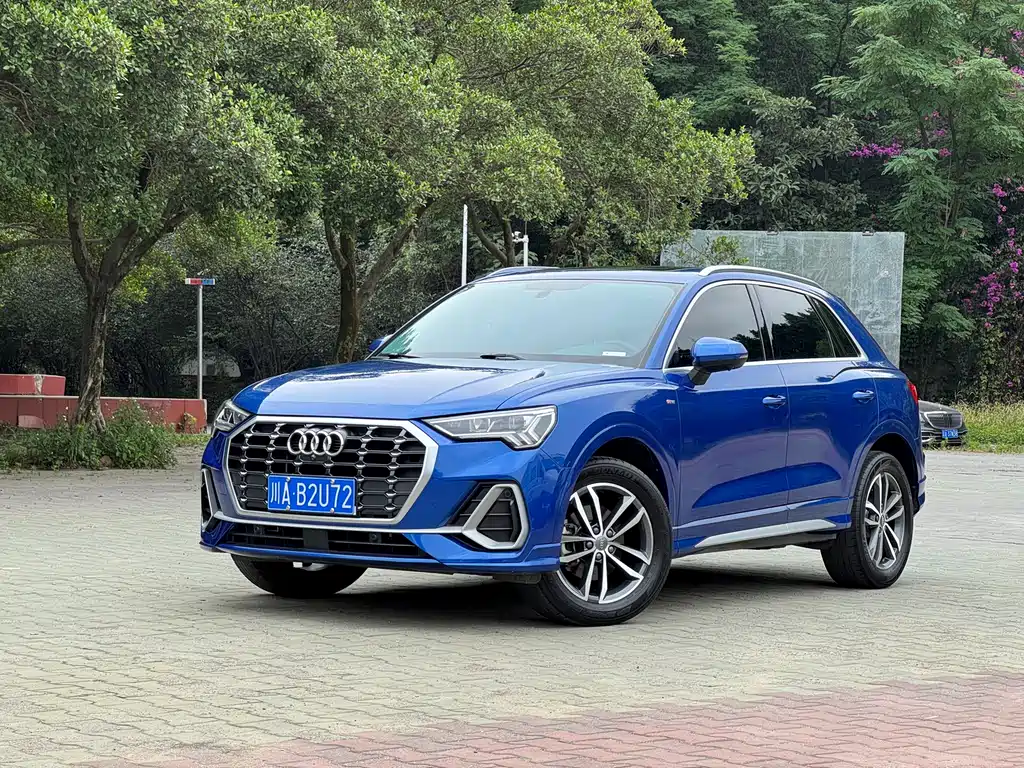 Купить Audi Q3