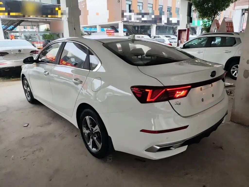Kia K3 — миниатюра 5