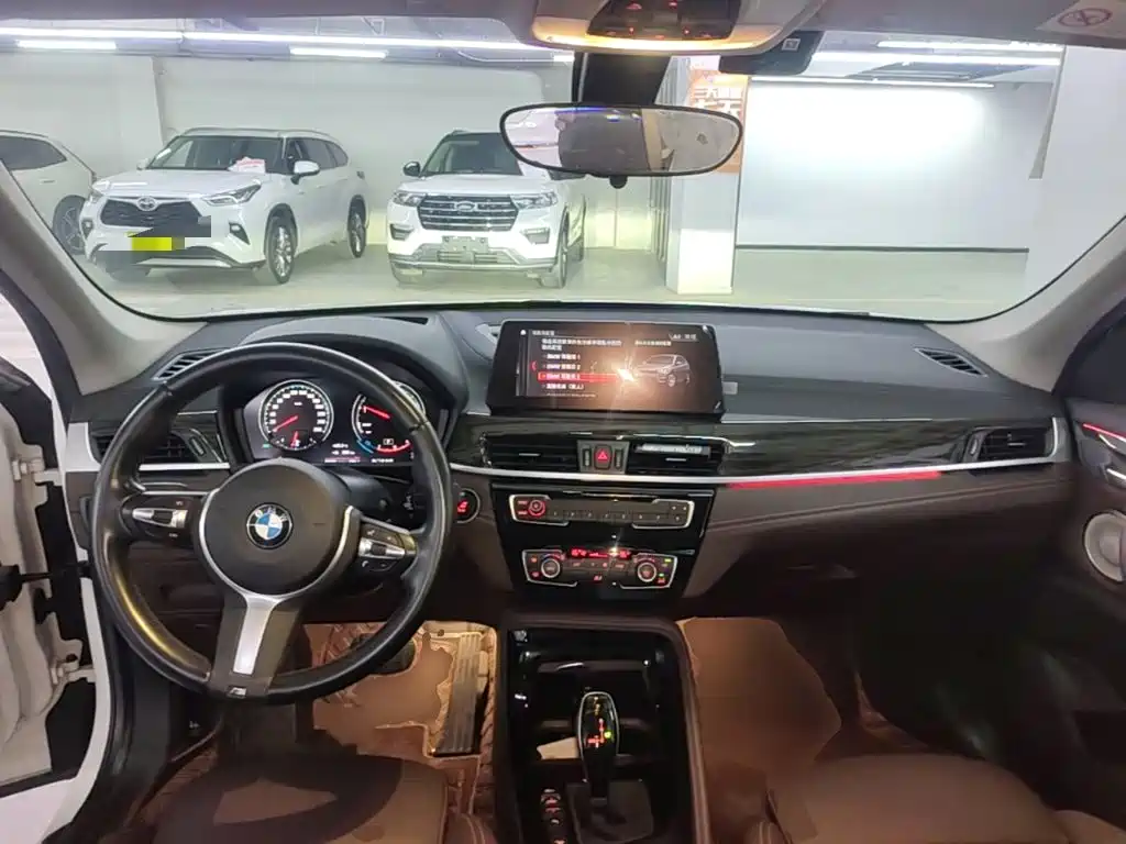 BMW X1 — миниатюра 10