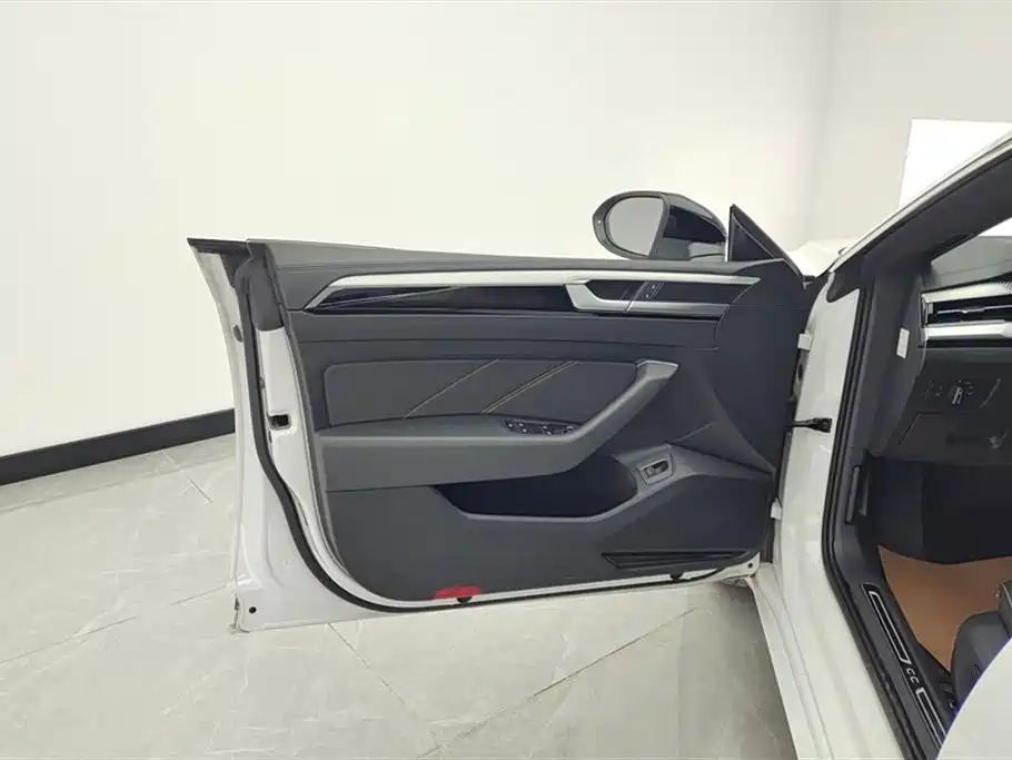 Volkswagen FAW - Passat CC CC 2026 3000 380TSI