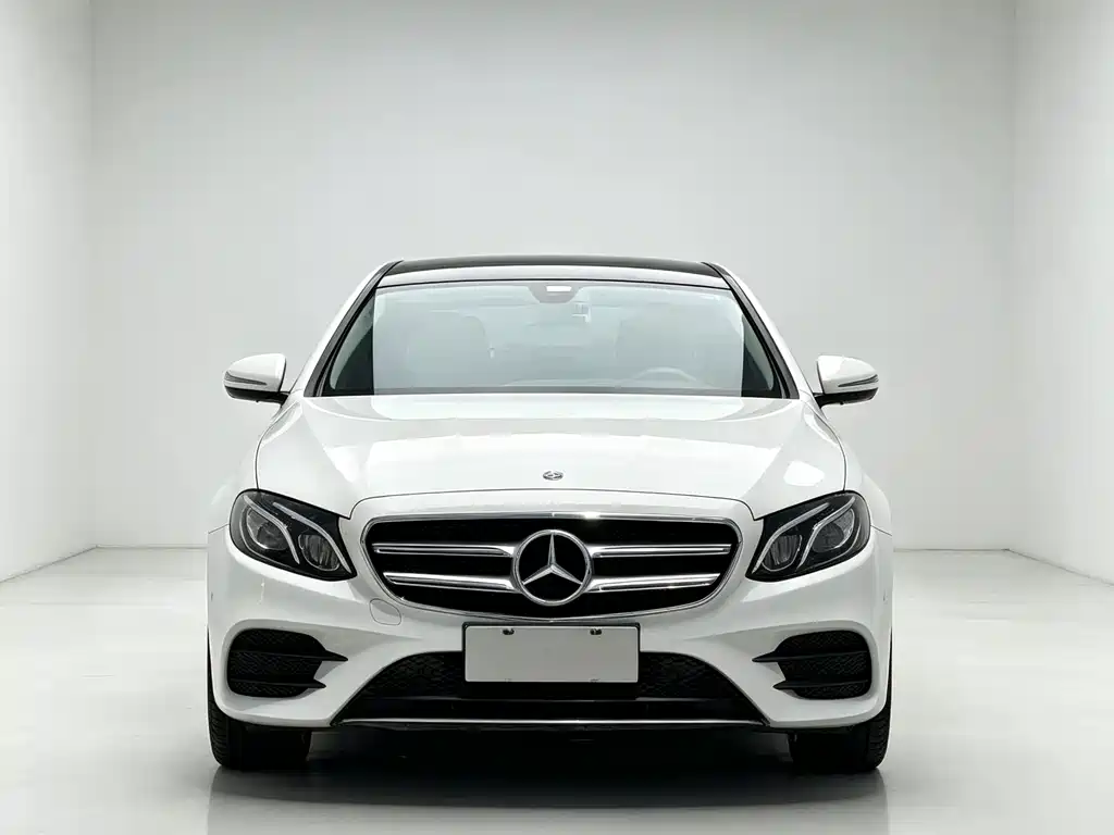 Mercedes-Benz E-Class — миниатюра 3