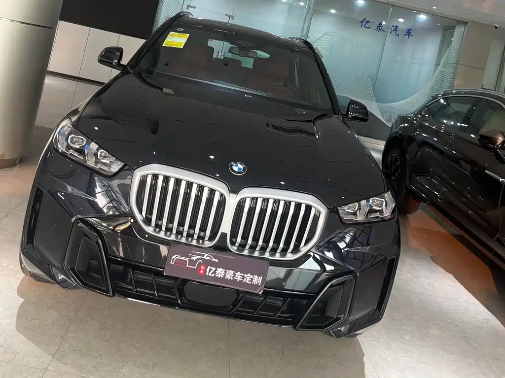 BMW X5 2026 xDrive 40Li M Sport
