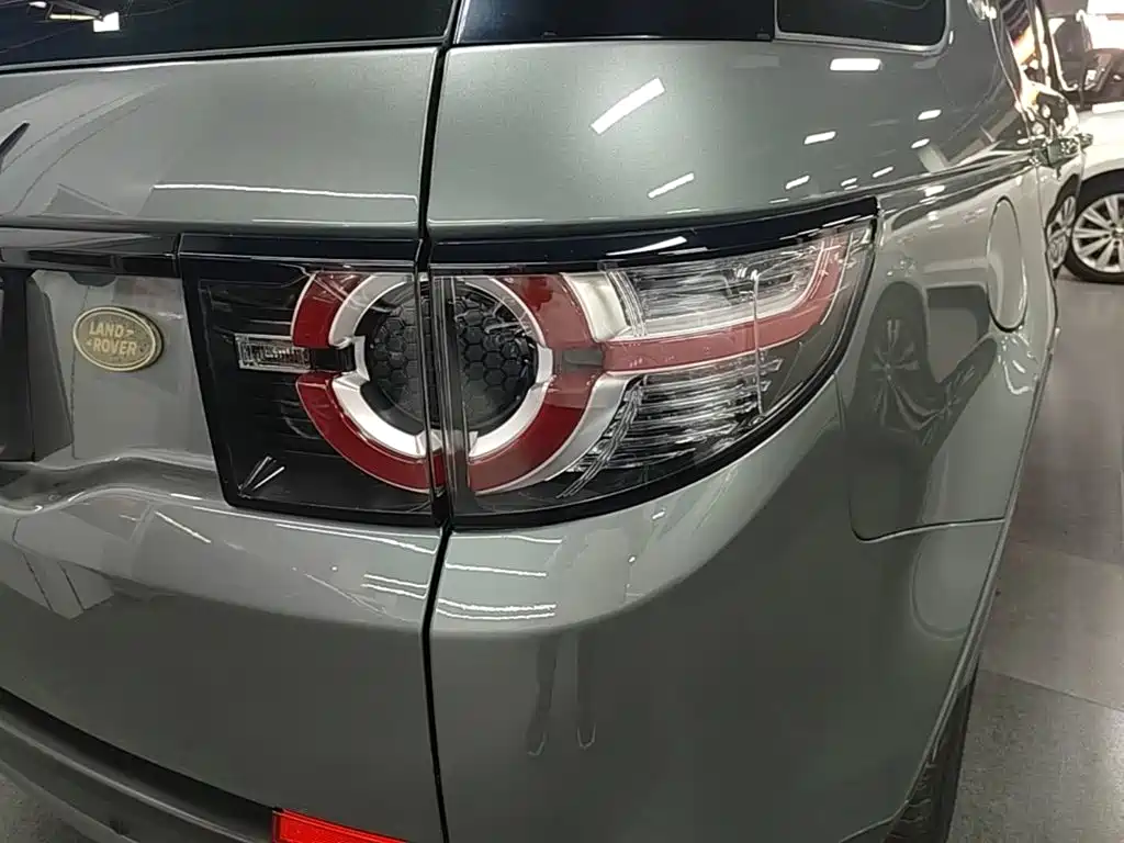 Land Rover Discovery Sport — миниатюра 8