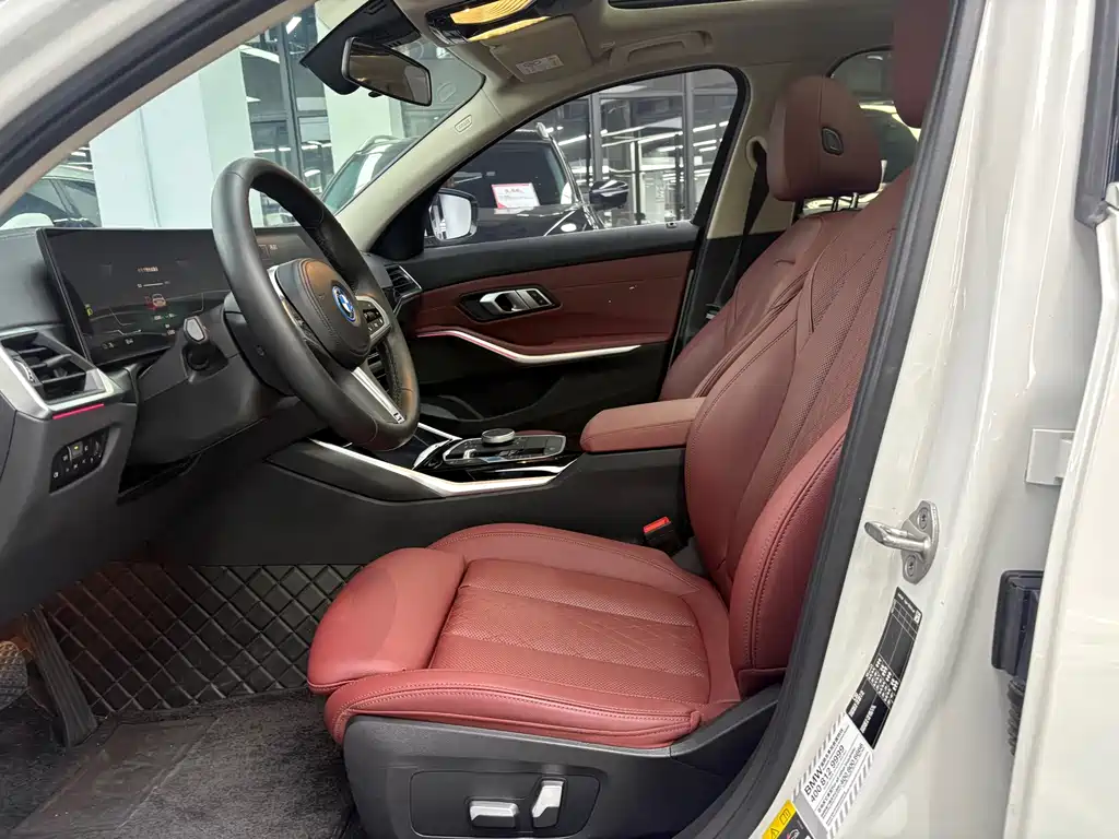 BMW i3 — миниатюра 4
