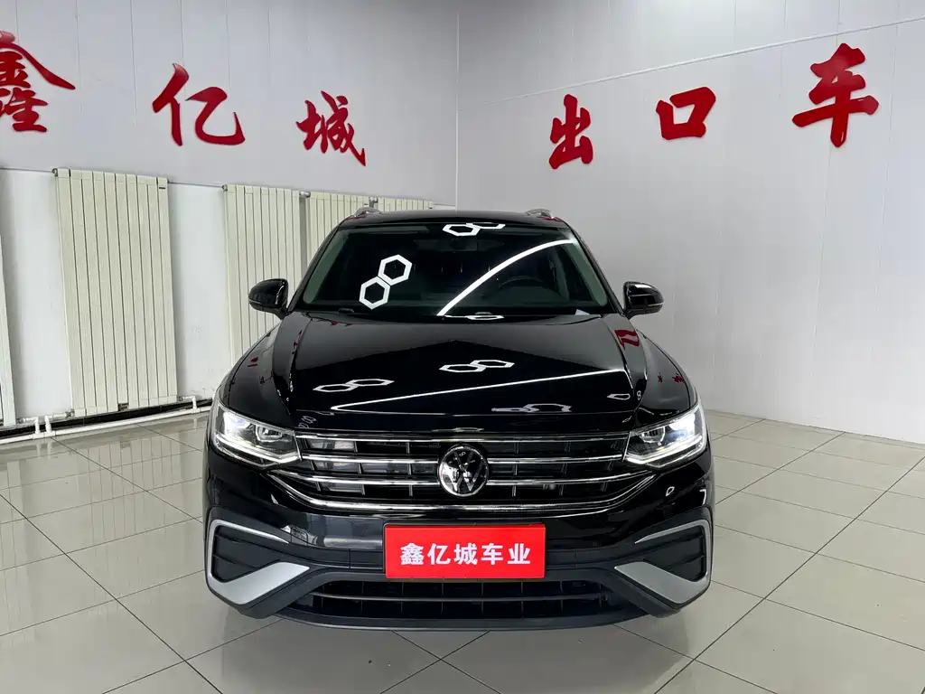 Volkswagen Tiguan L — миниатюра 2