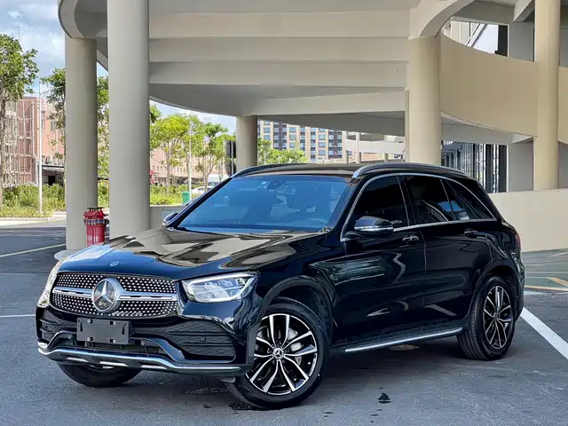 MERCEDES-BENZ GLC
