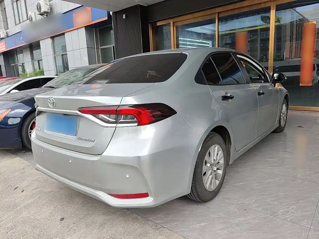 Toyota Corolla — миниатюра 7