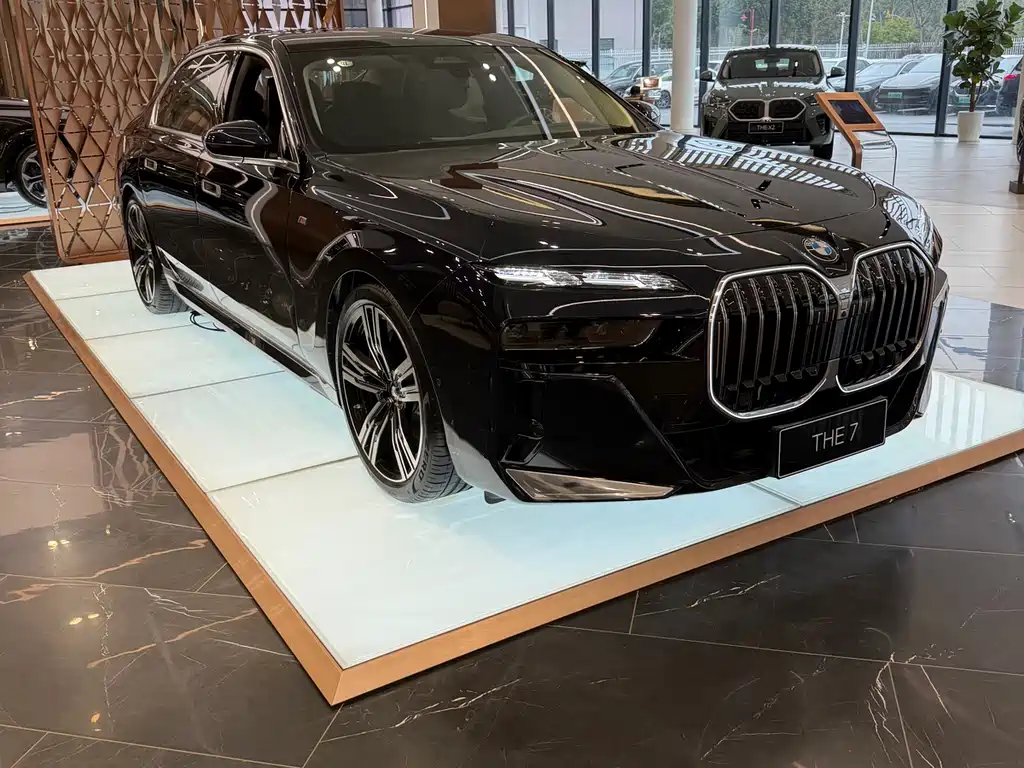 BMW 7 Series 0