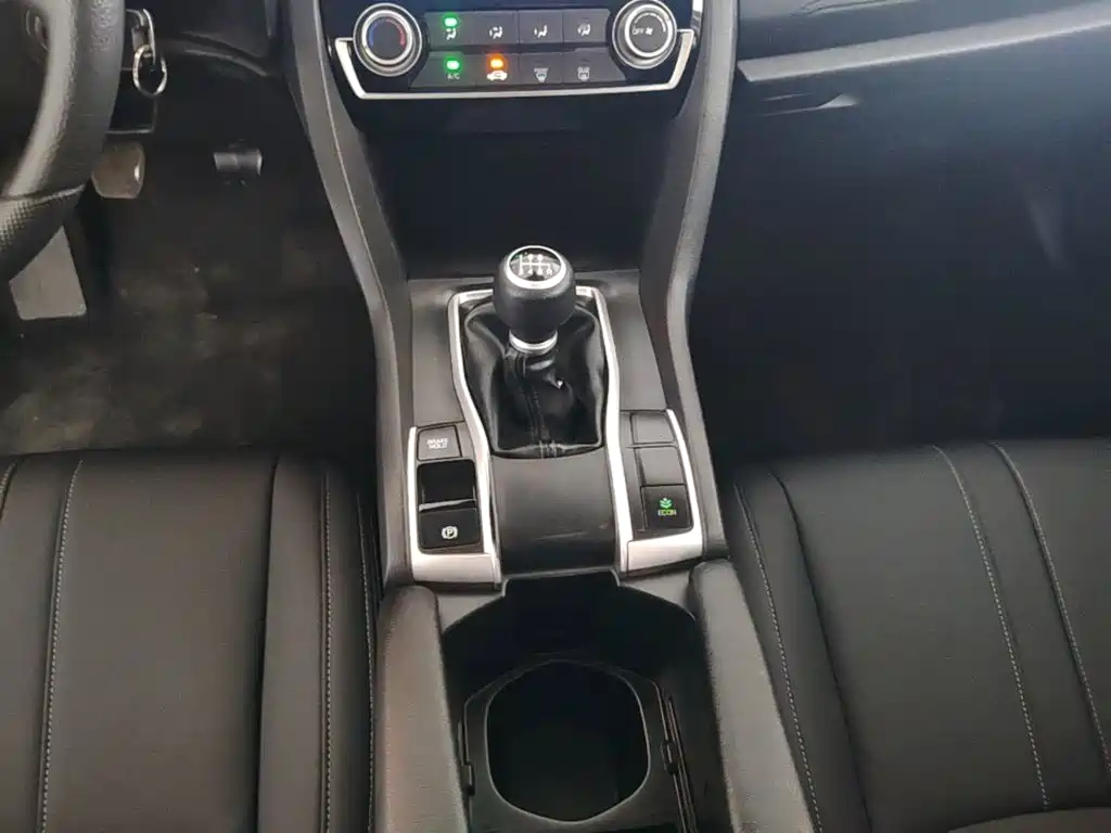 Honda Civic — миниатюра 14