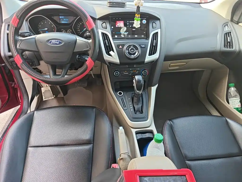 Ford Focus — миниатюра 10