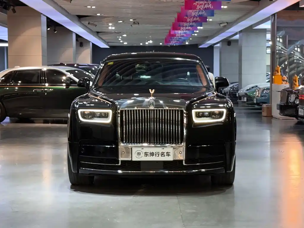 Rolls-Royce Phantom — миниатюра 2