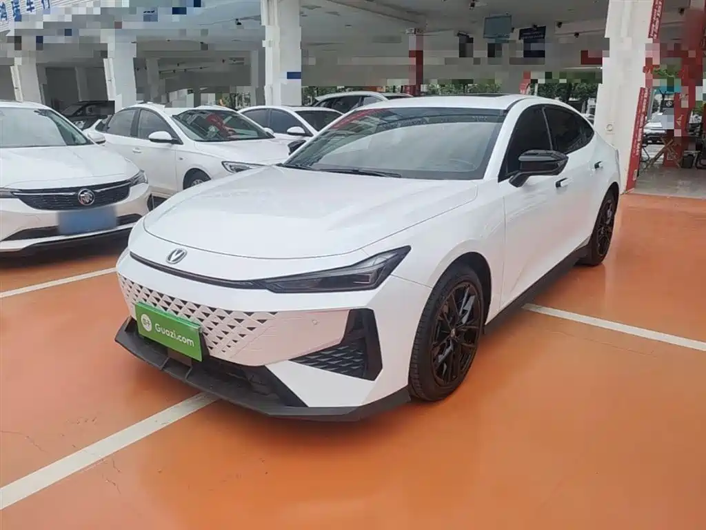 Changan UNI-V 2024