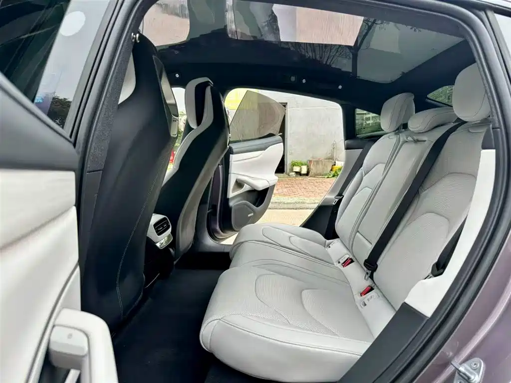 Xiaomi SU7