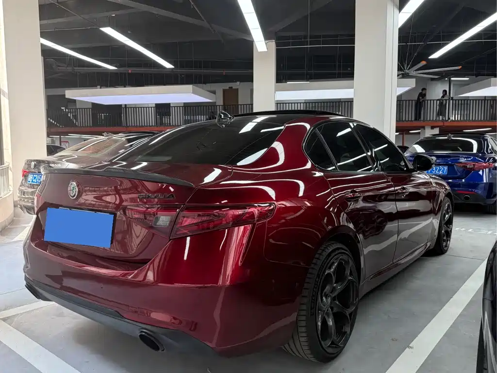 Alfa Romeo Giulia — миниатюра 17