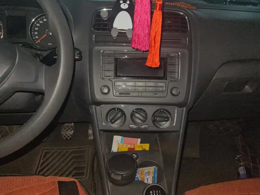 Volkswagen Polo — миниатюра 13