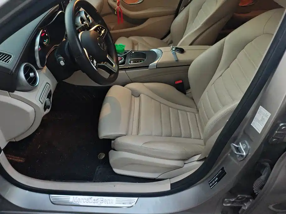 Mercedes-Benz C-Class — миниатюра 9