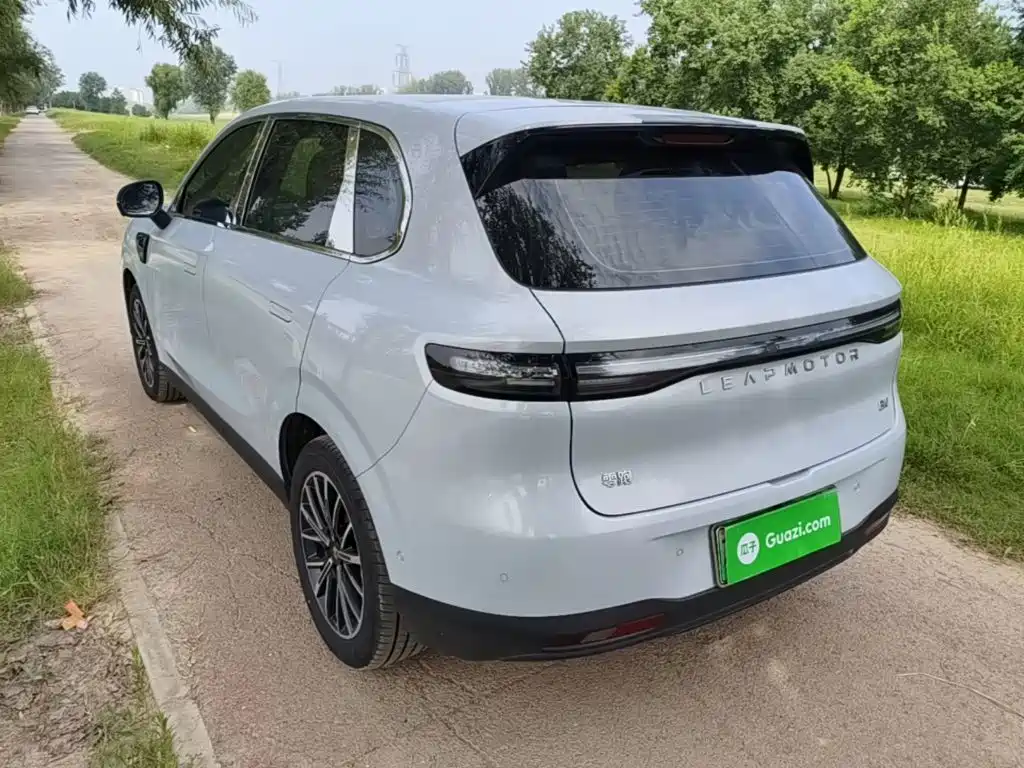 Leapmotor Leapmotor B10 — миниатюра 5