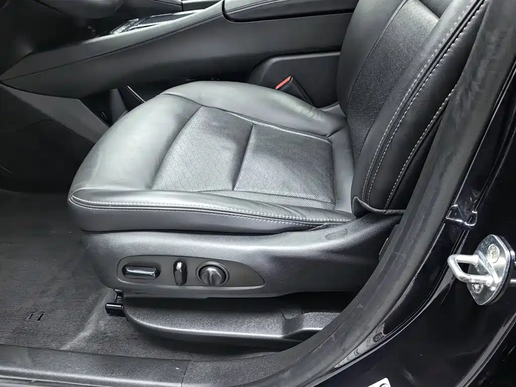 Buick Enclave — миниатюра 20