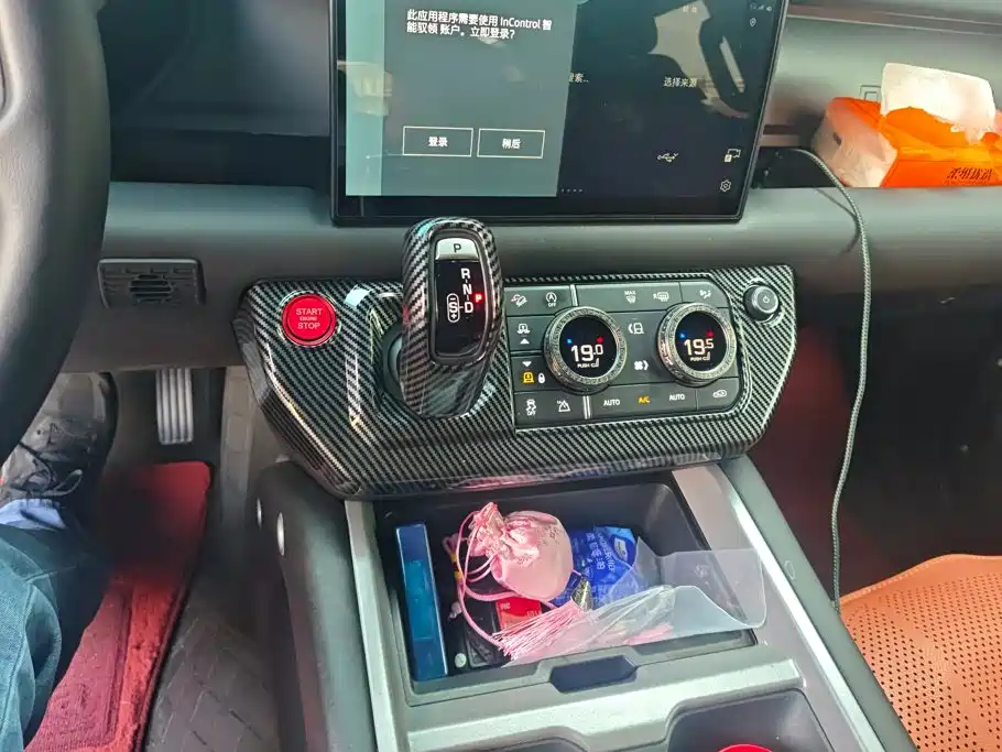 Land Rover Defender — миниатюра 16