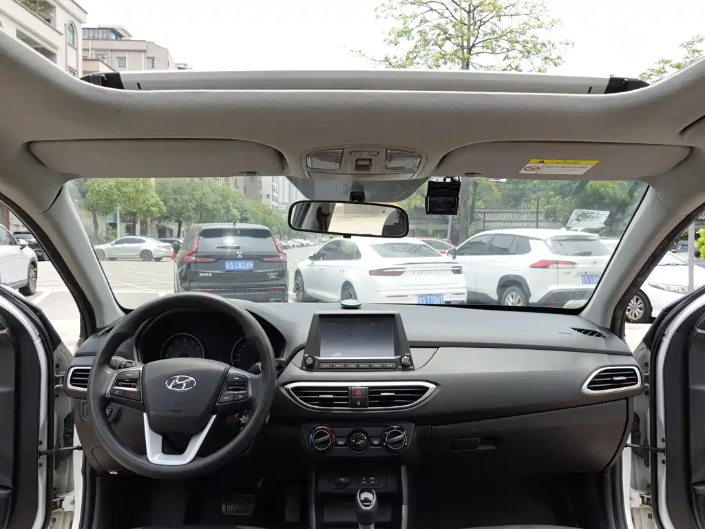 Hyundai Elantra 2017 1.6L AT GLS