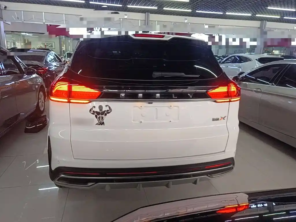 Geely Boyue — миниатюра 6