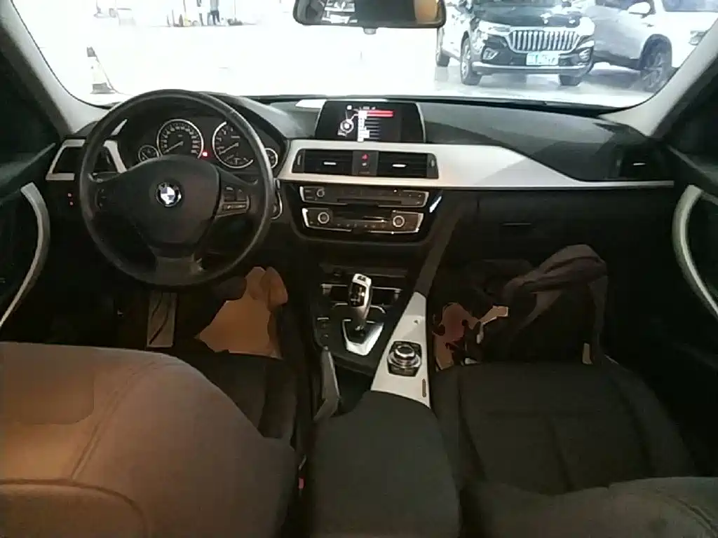 BMW 3 Series — миниатюра 10